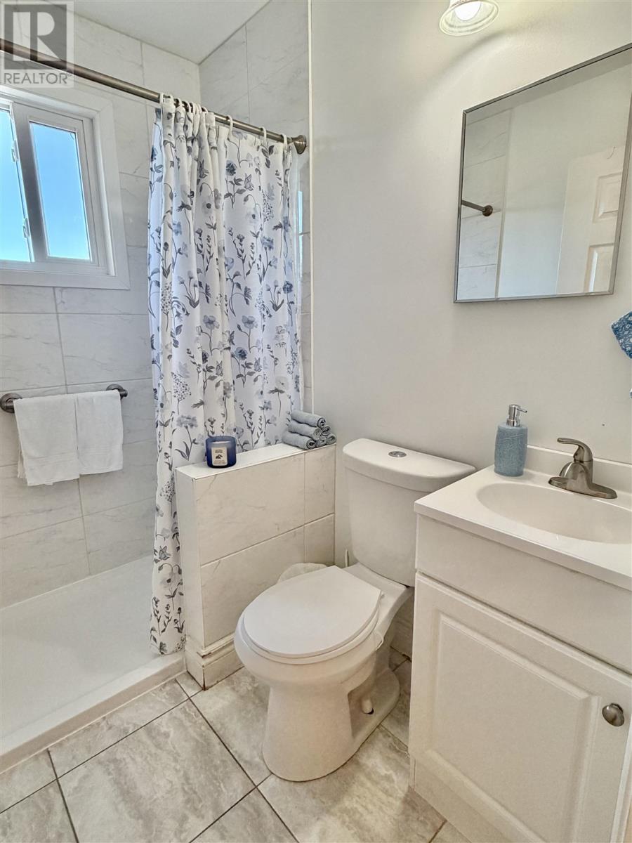 221 Hillside DR S, Elliot Lake — photo 9
