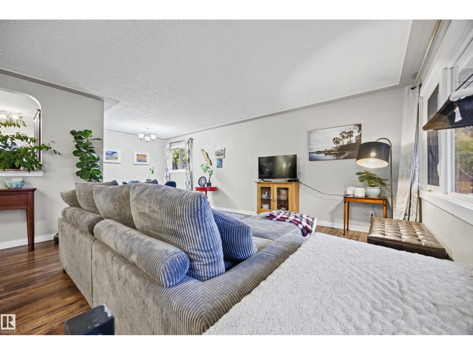 10235 FULTON RD NW, Edmonton — photo 5