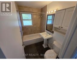 Main - 749 King Street W, Oshawa, ON L1J2L2 Photo 10