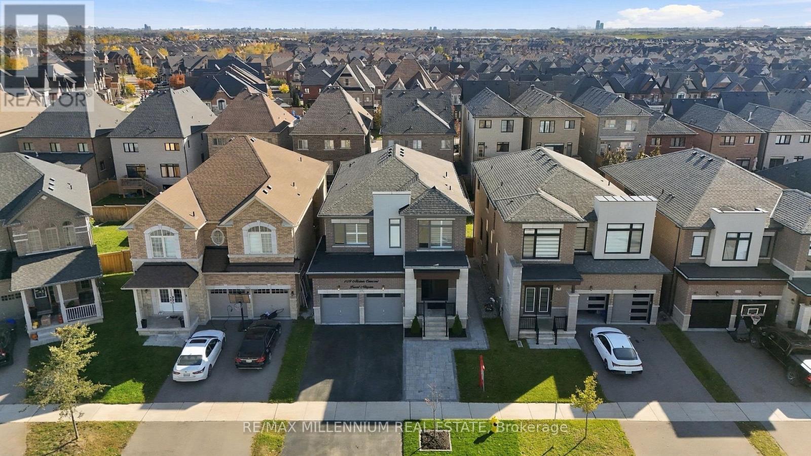 109 Alistair Crescent, Vaughan, ON photo 3