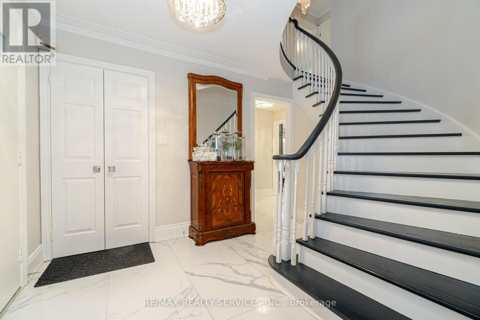 15 Pine Ridge Lane, Brampton, ON photo 15