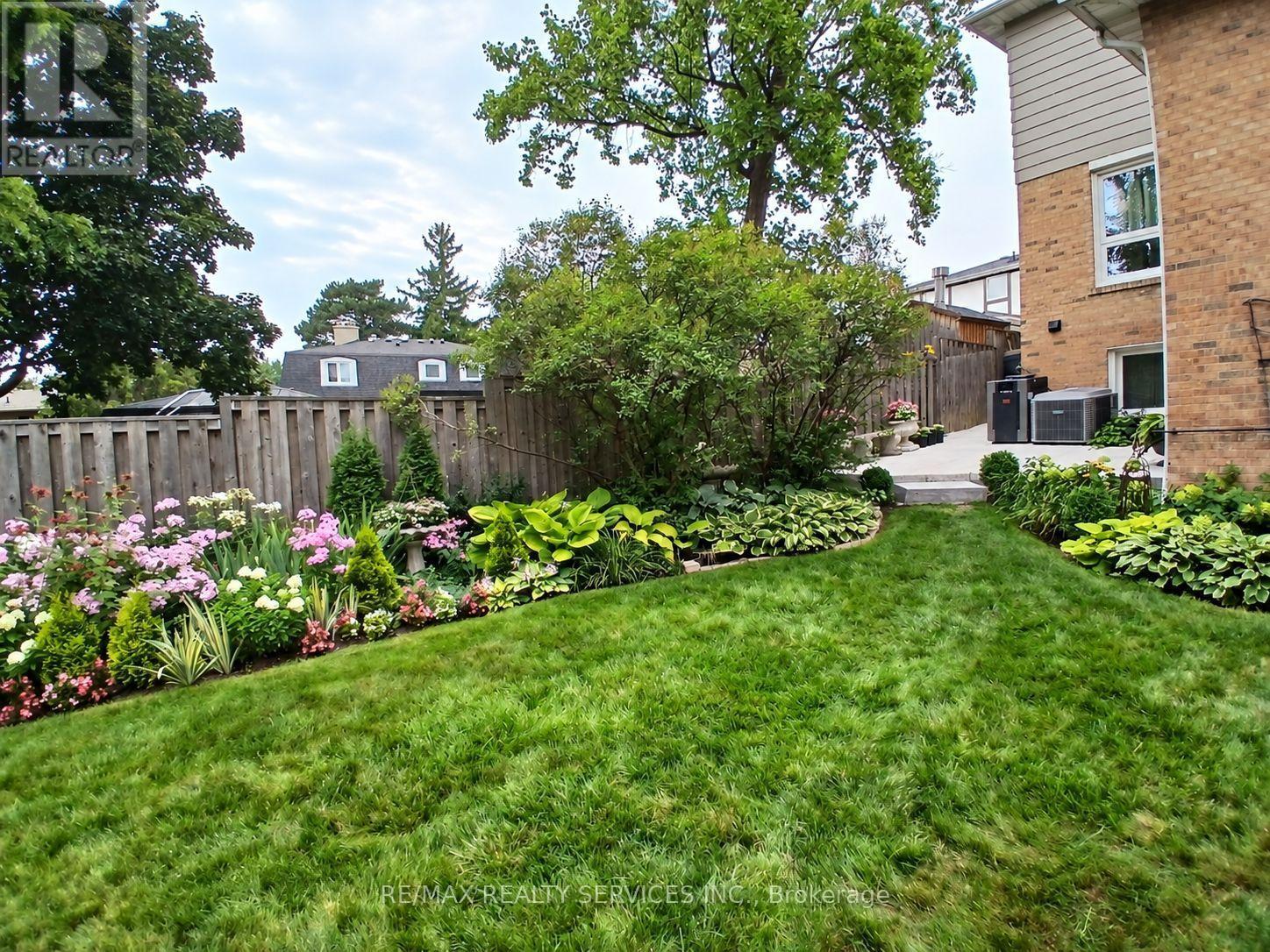 15 Pine Ridge Lane, Brampton, ON photo 33
