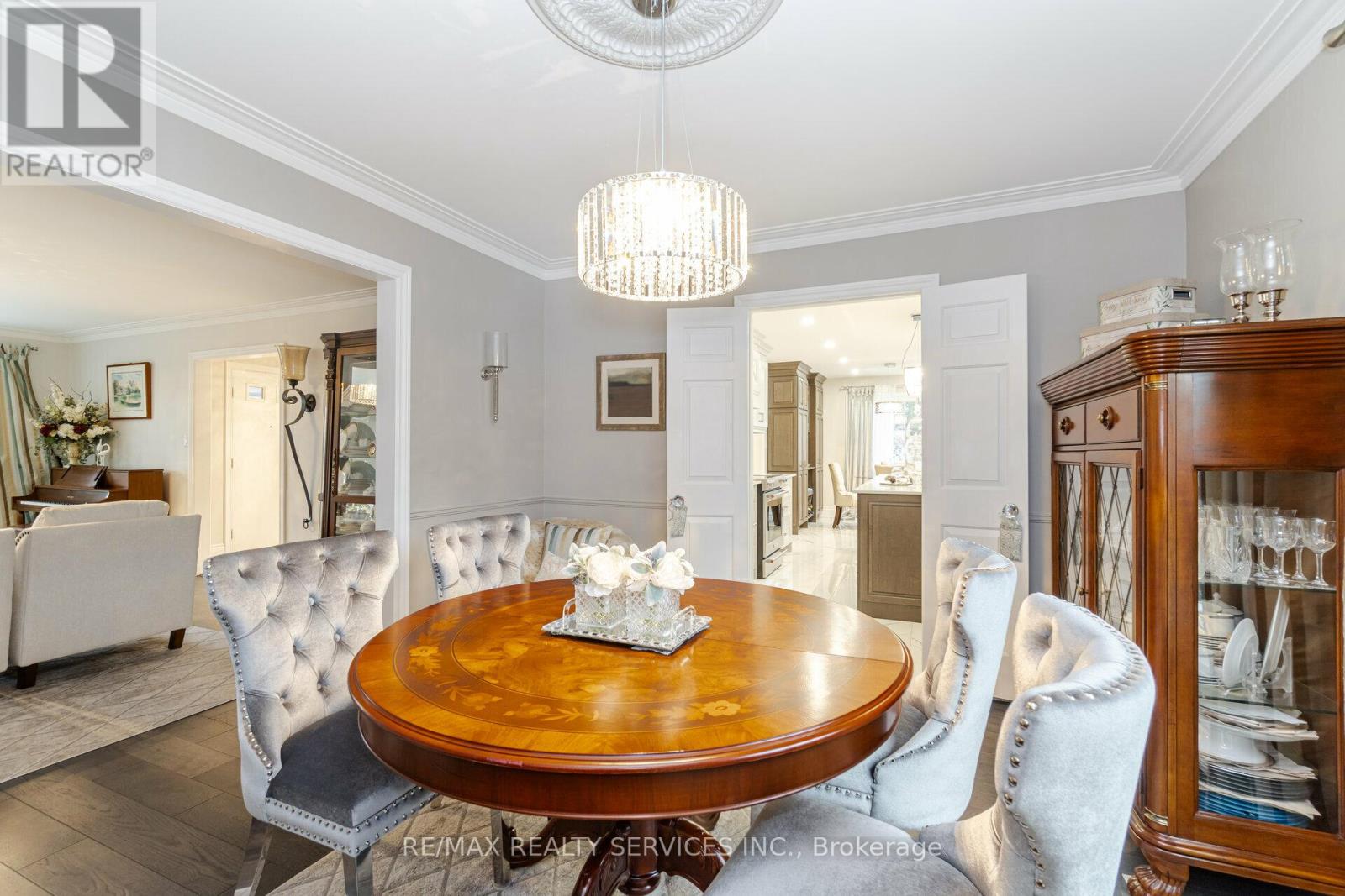 15 Pine Ridge Lane, Brampton, ON photo 6