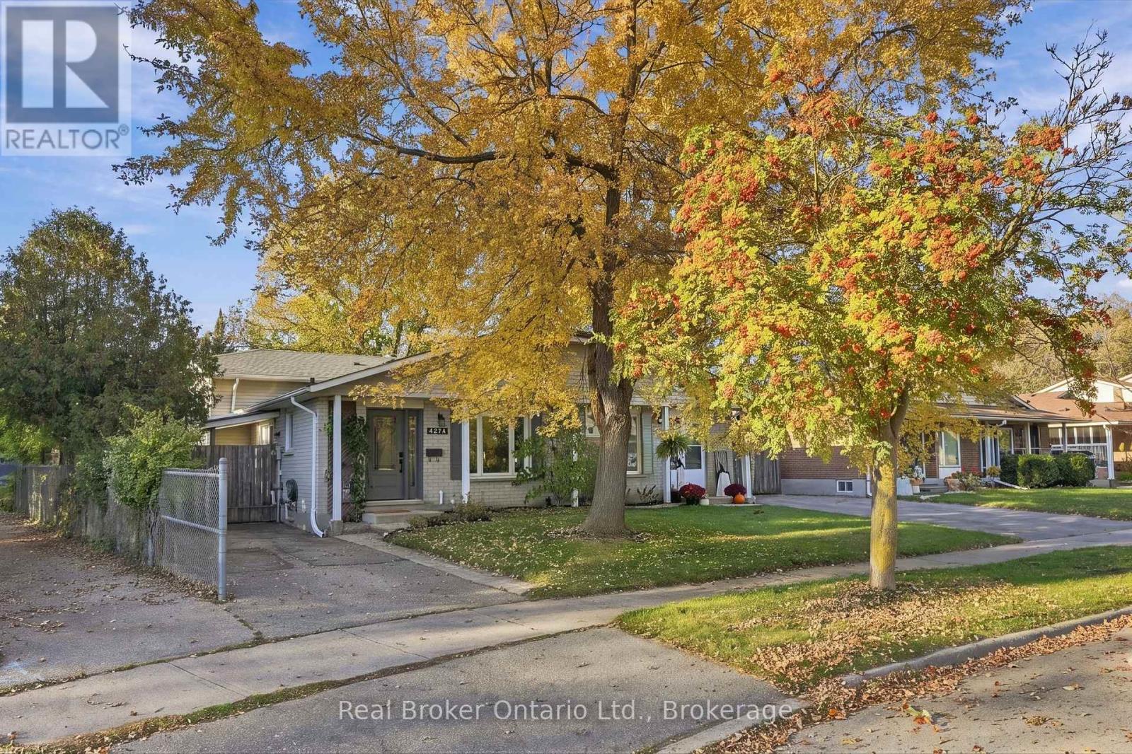 427A DAYNA CRESCENT — photo 2