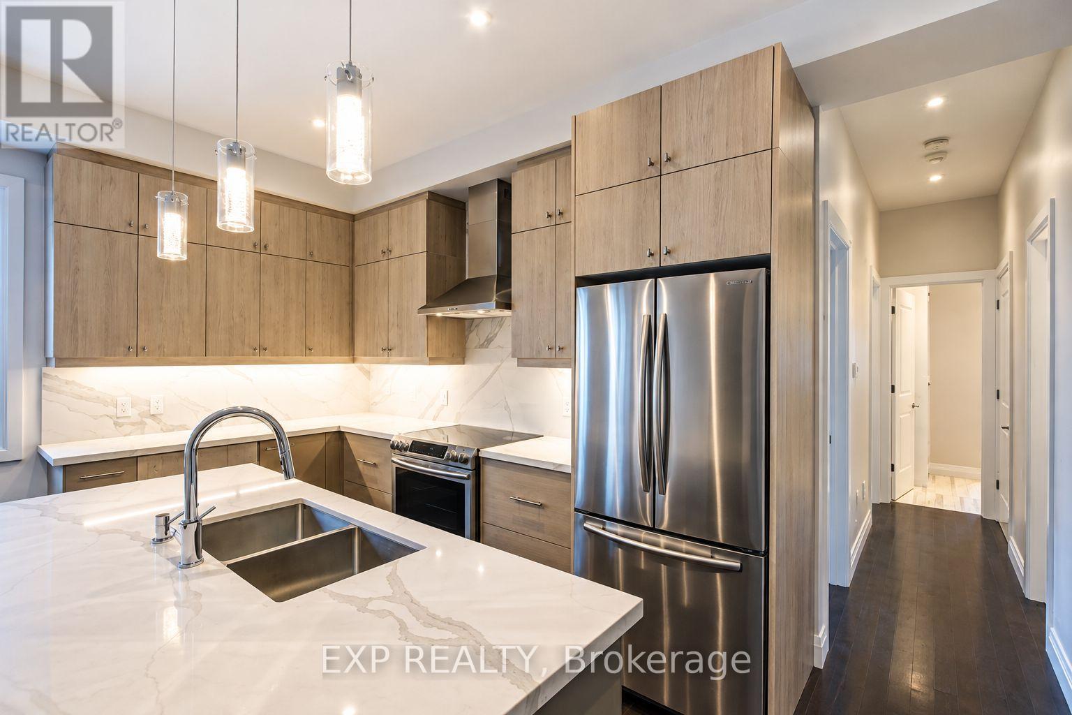 UNIT 1 - 468 ONTARIO STREET, Toronto (Moss Park) — photo 3