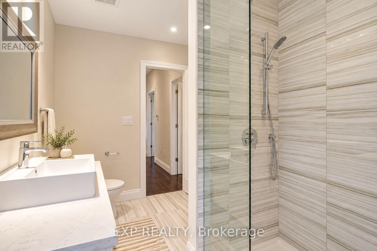UNIT 1 - 468 ONTARIO STREET, Toronto (Moss Park) — photo 9