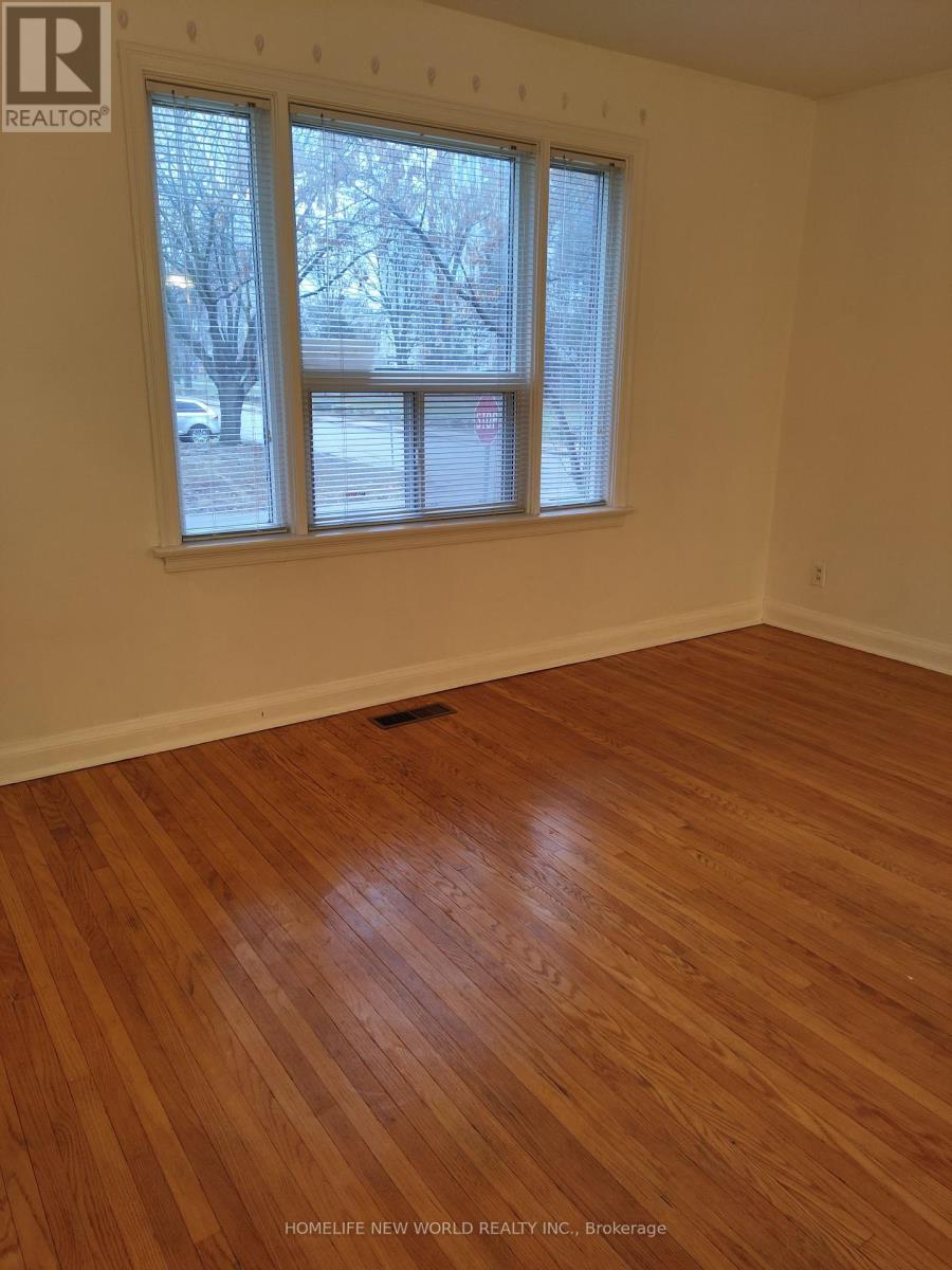 GR, 2ND - 17 BONNINGTON PLACE, Toronto (Willowdale East) — photo 2