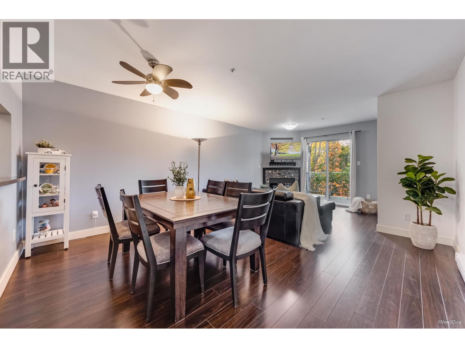 308, 2380 SHAUGHNESSY Street, Port Coquitlam, British Columbia, V3C3E3, Port Coquitlam, British Columbia — photo 1 of 5