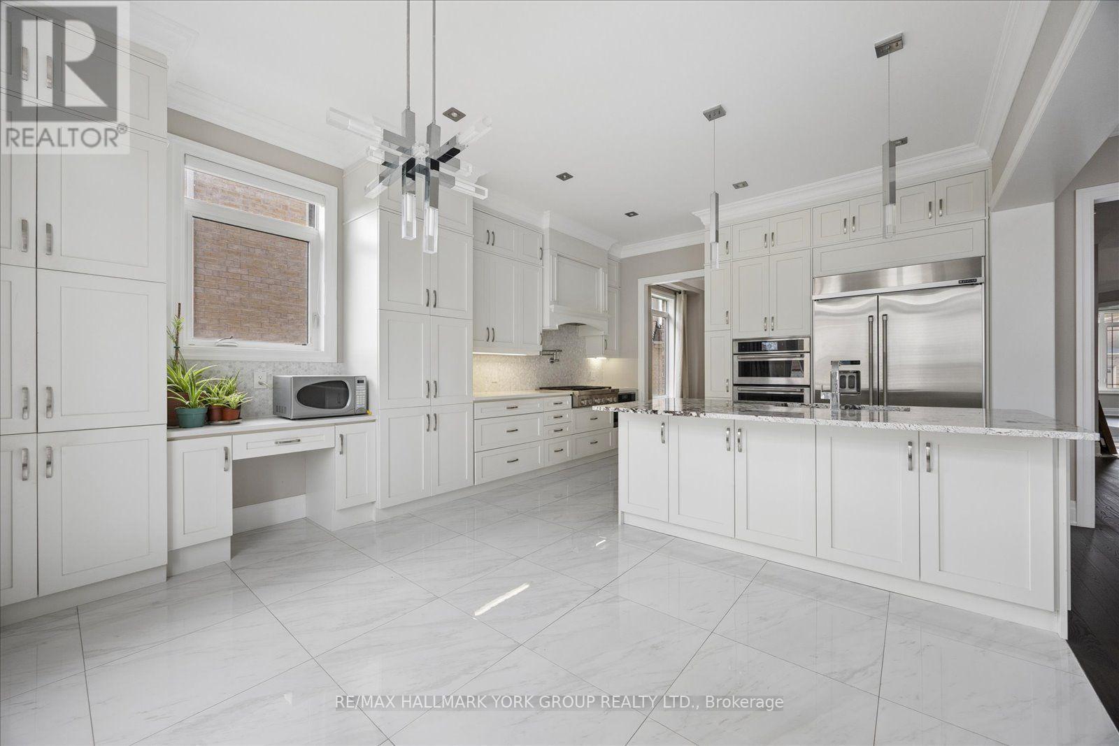 19 LAMPKIN STREET, Georgina (Sutton & Jackson's Point) — photo 12