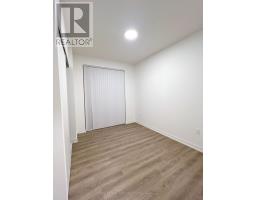 1112 - 8 Interchange Way, Vaughan, ON L4K5Z7 Photo 7