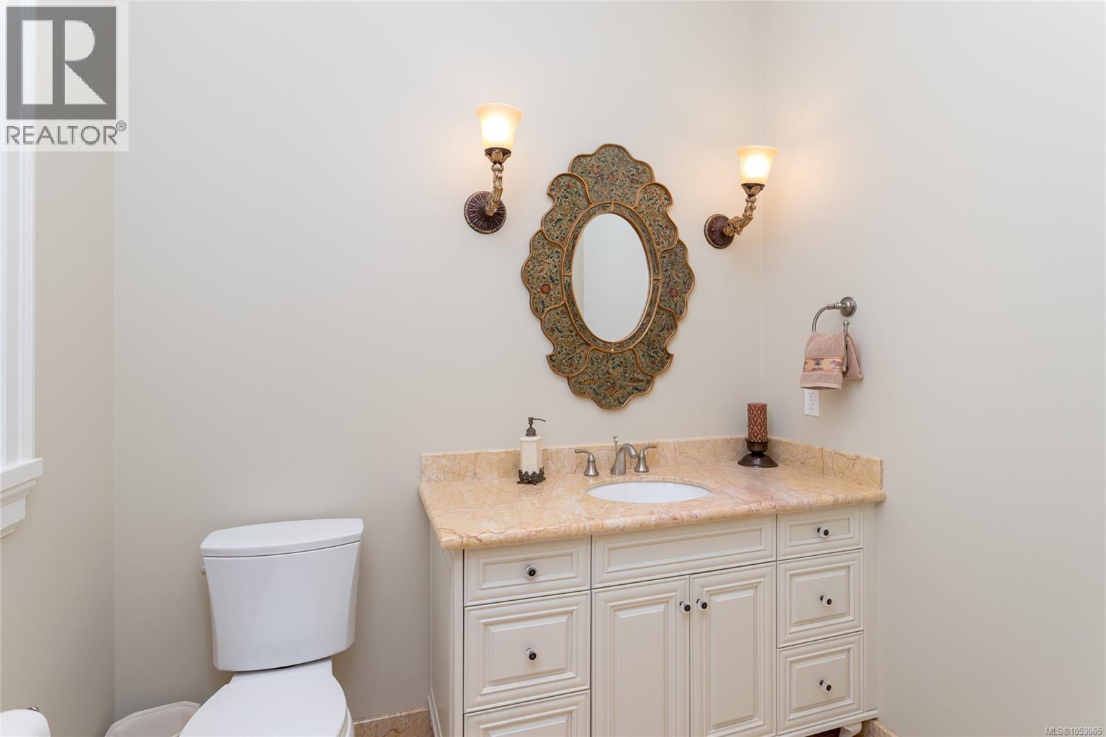  3280 Ripon Road, Oak Bay