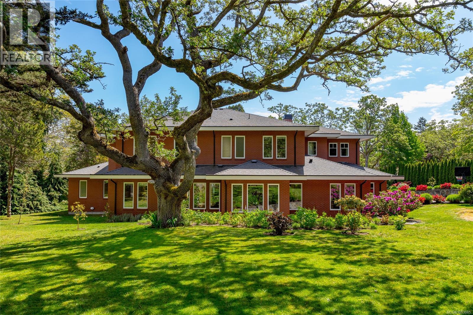  3280 Ripon Road, Oak Bay