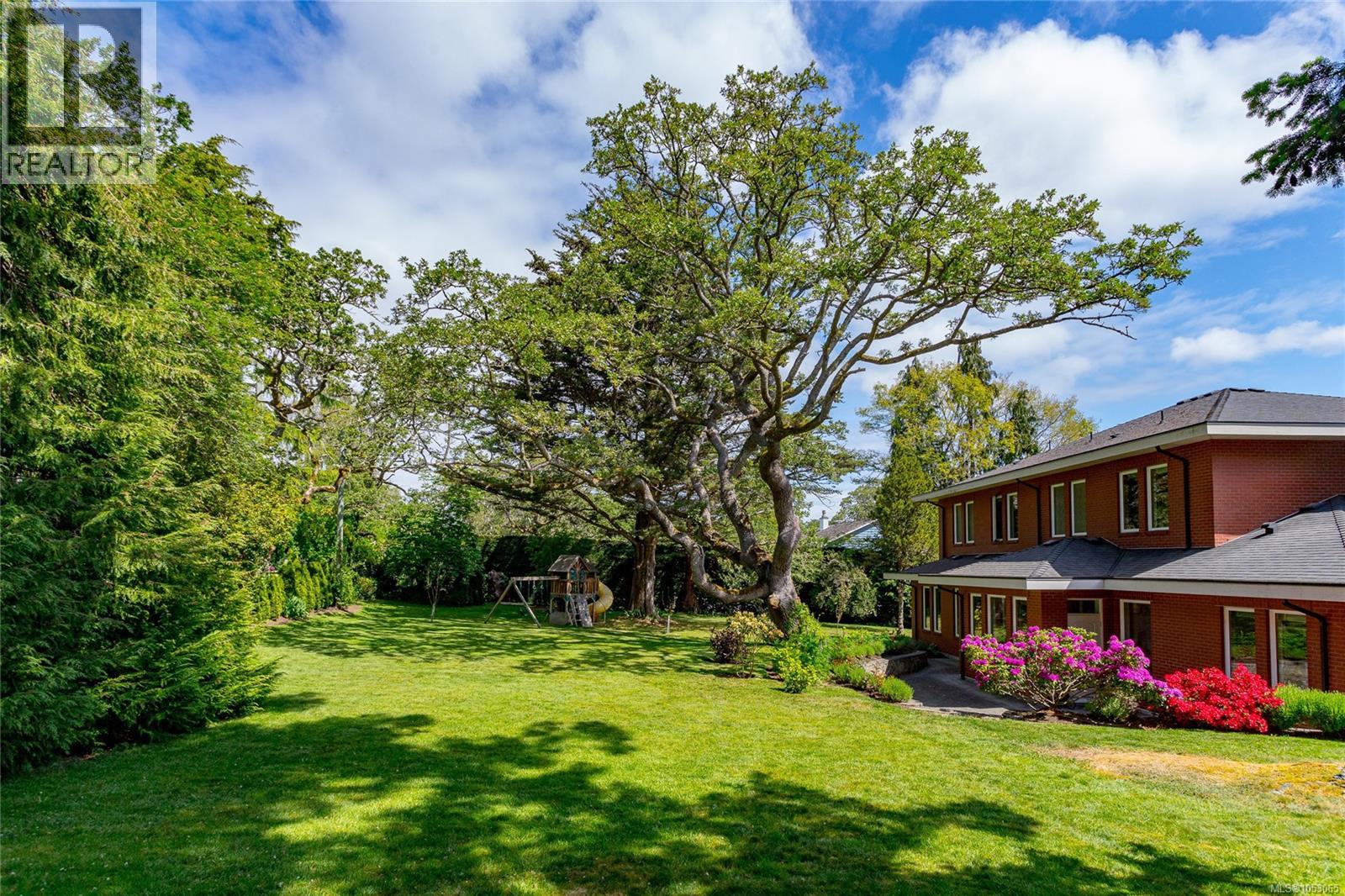  3280 Ripon Road, Oak Bay