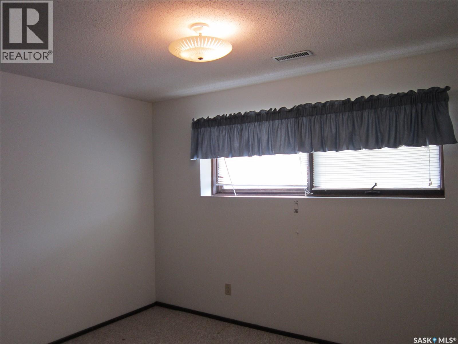 210 1st STREET N, Wakaw — photo 23