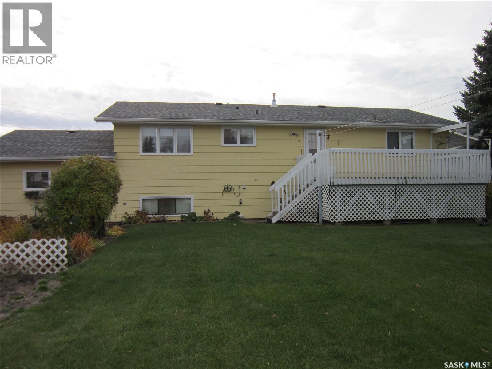 210 1st STREET N, Wakaw — photo 4