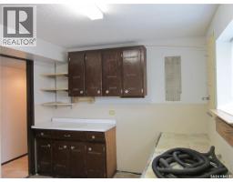 210 1st Street N, Wakaw, SK S0K4P0 Photo 25