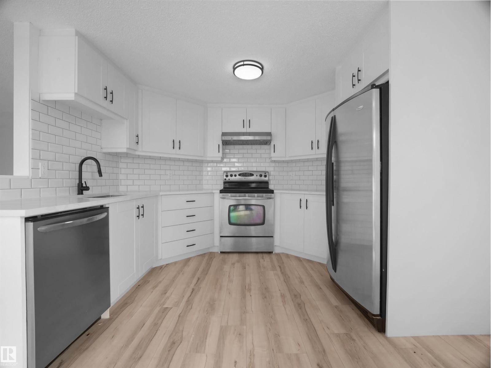 4103 28 AV NW, Edmonton — photo 13