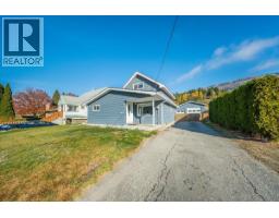 Primary Bedroom - 2223 Sixth Avenue, Trail, BC V1R3B9 Photo 8