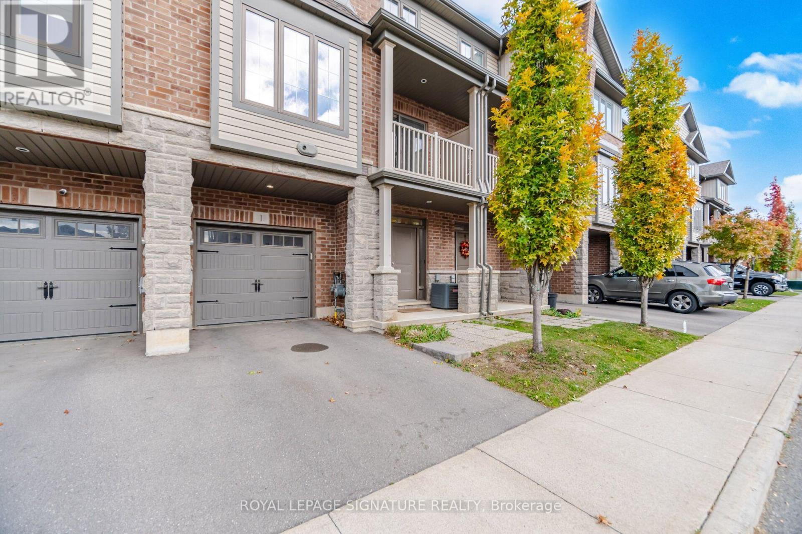 1 Ridgeside Lane, Hamilton, ON photo 3