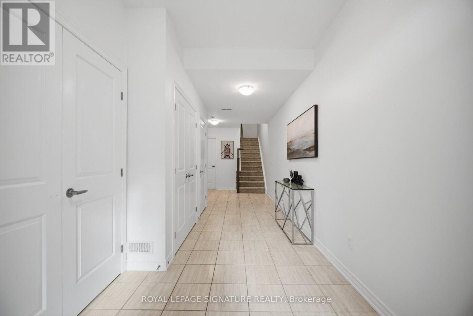 1 Ridgeside Lane, Hamilton, ON photo 6