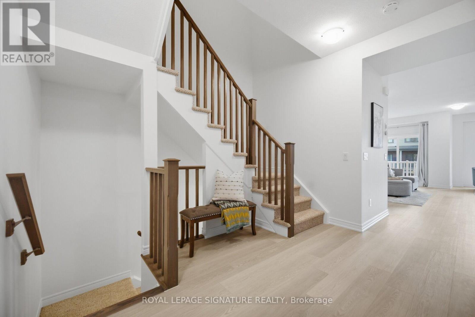 1 Ridgeside Lane, Hamilton, ON photo 8