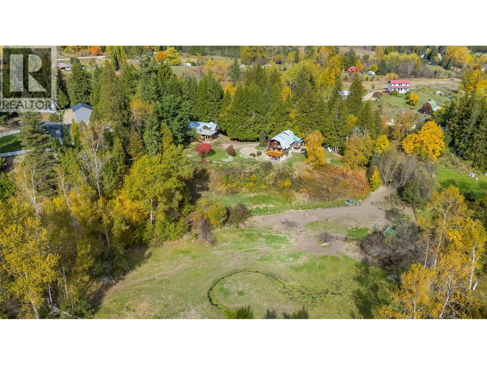 6238 Youngs Road, Winlaw