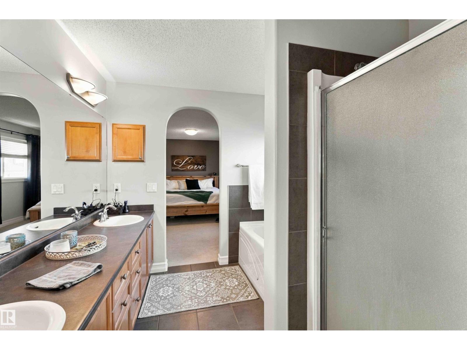 102 Boxwood Bend, photo 39