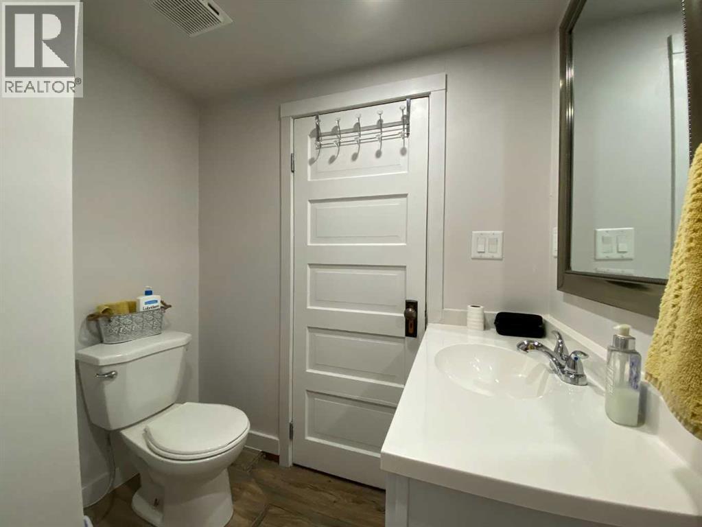 13302 15 Avenue, Blairmore — photo 25