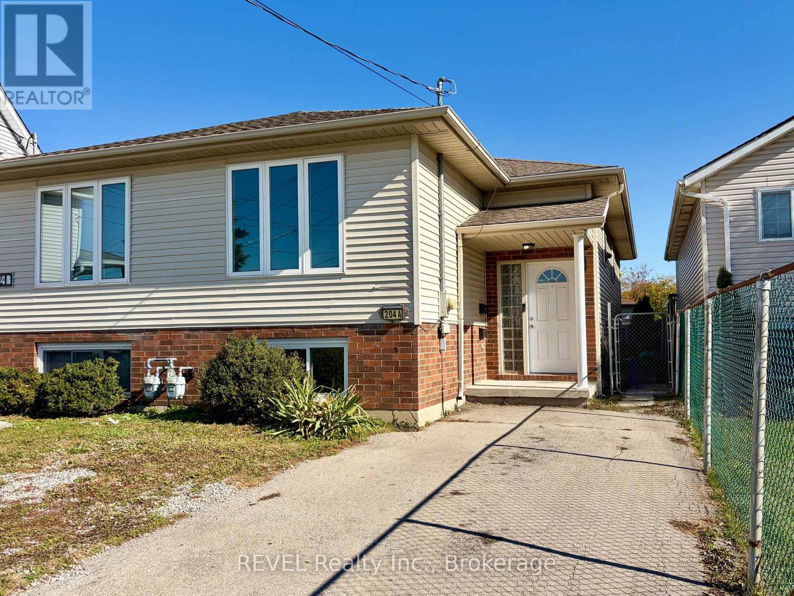 A - 204 OAKDALE AVENUE, St. Catharines (Oakdale)