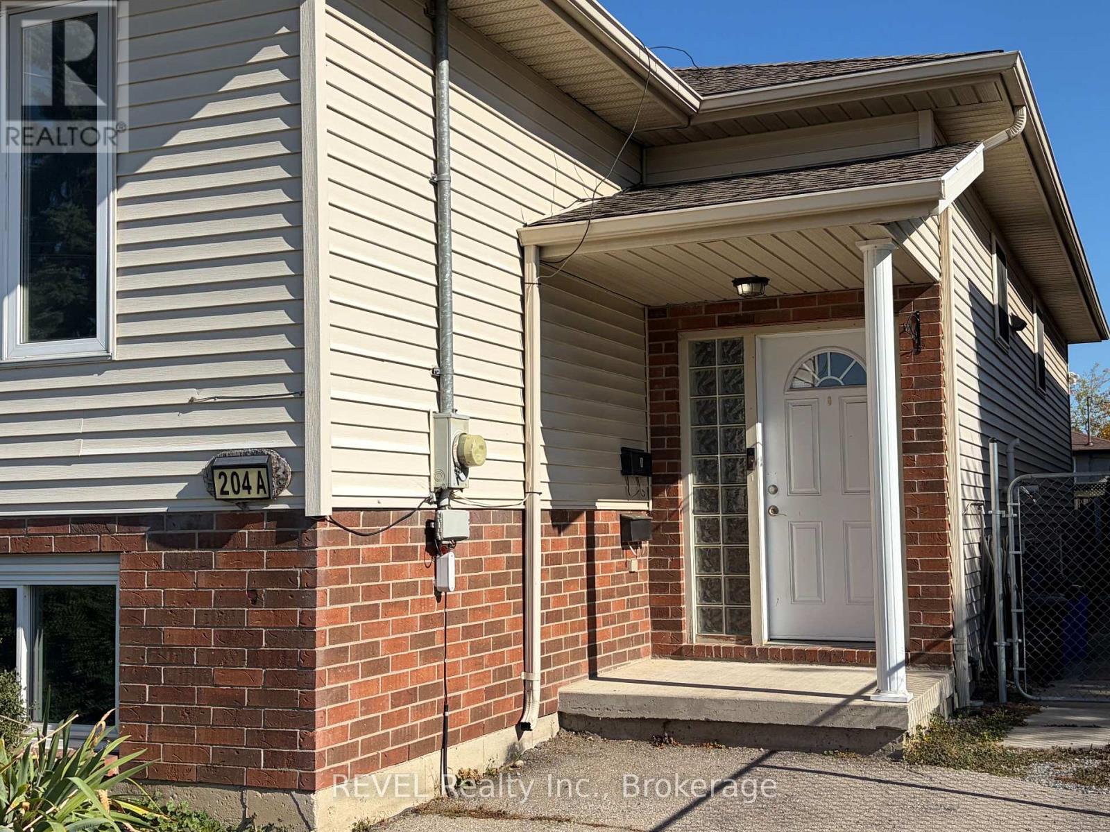 A - 204 OAKDALE AVENUE, St. Catharines (Oakdale) — photo 2