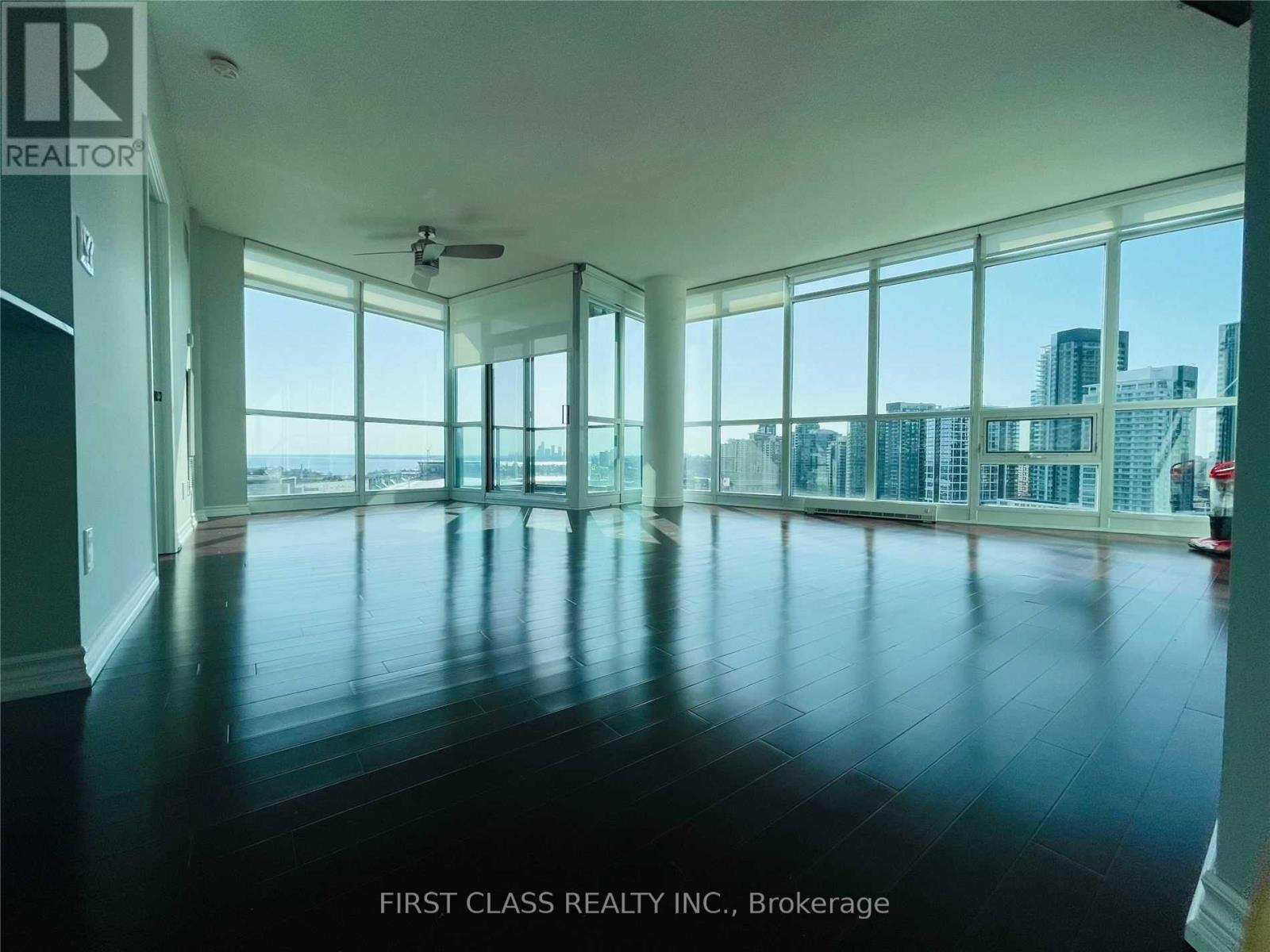 2004 - 231 FORT YORK BOULEVARD, Toronto (Niagara)