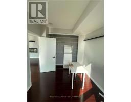 2004 - 231 Fort York Boulevard, Toronto, ON M5V1B2 Photo 12