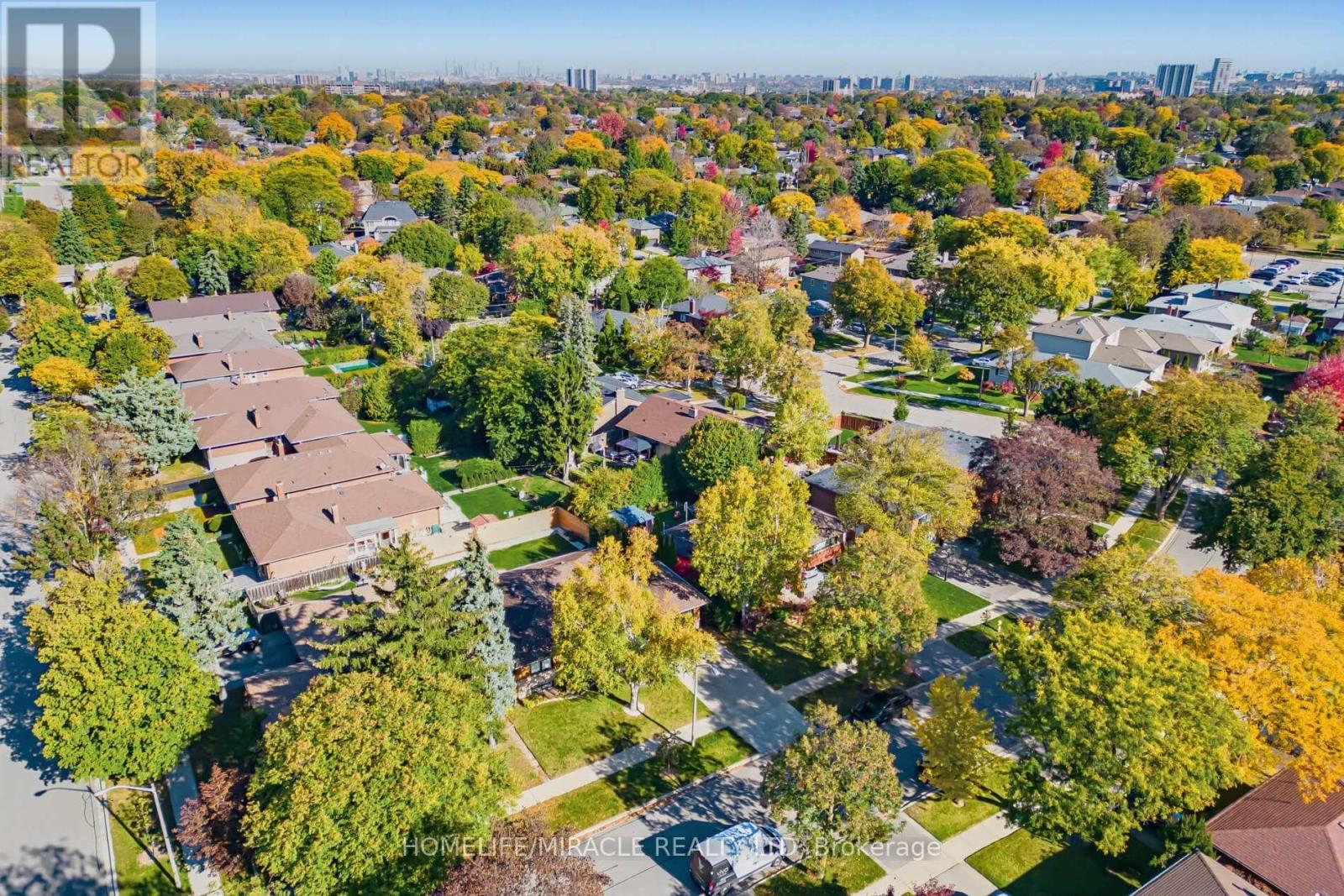 8 Laurelwood Crescent, Toronto, ON photo 50