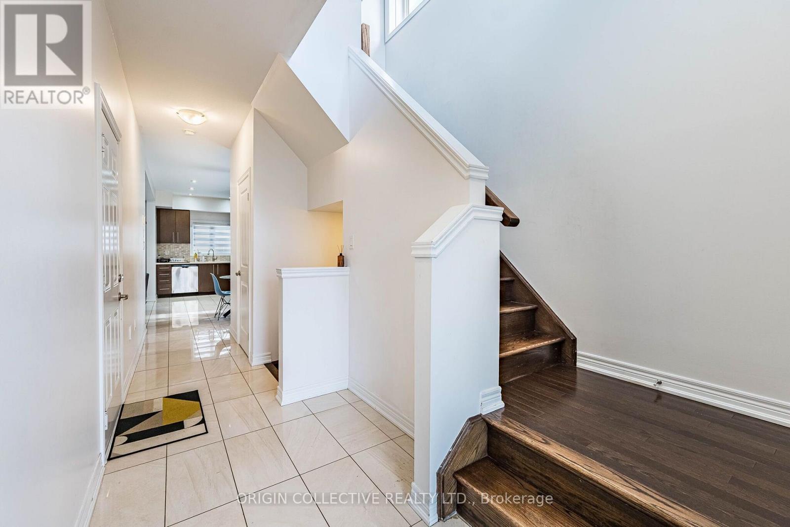 136 Westbank Trail East, Hamilton, ON photo 11