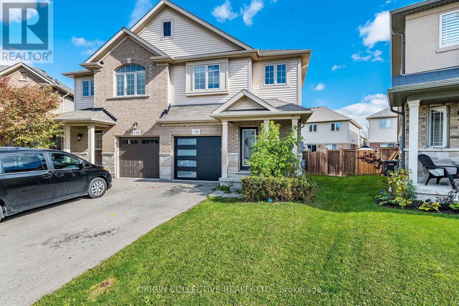 136 Westbank Trail East, Hamilton, ON photo 4