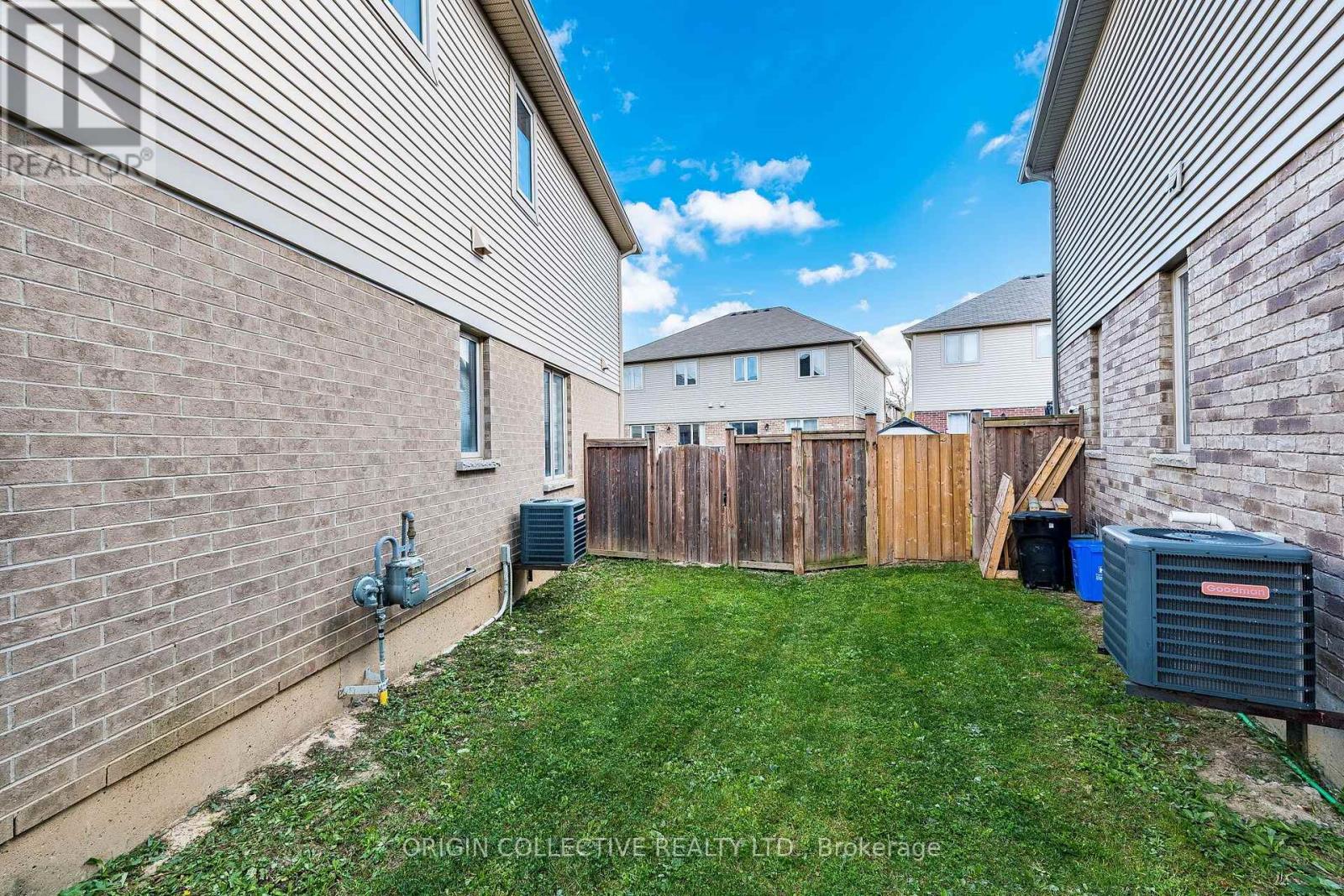 136 Westbank Trail East, Hamilton, ON photo 46