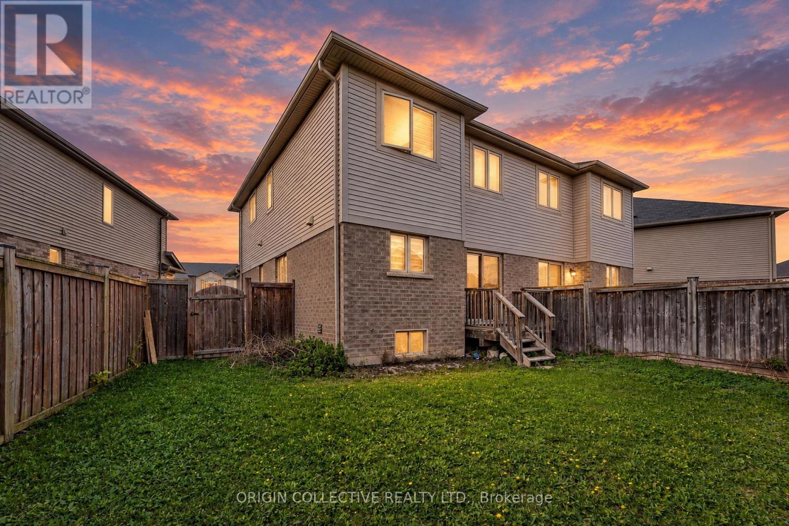 136 Westbank Trail East, Hamilton, ON photo 48