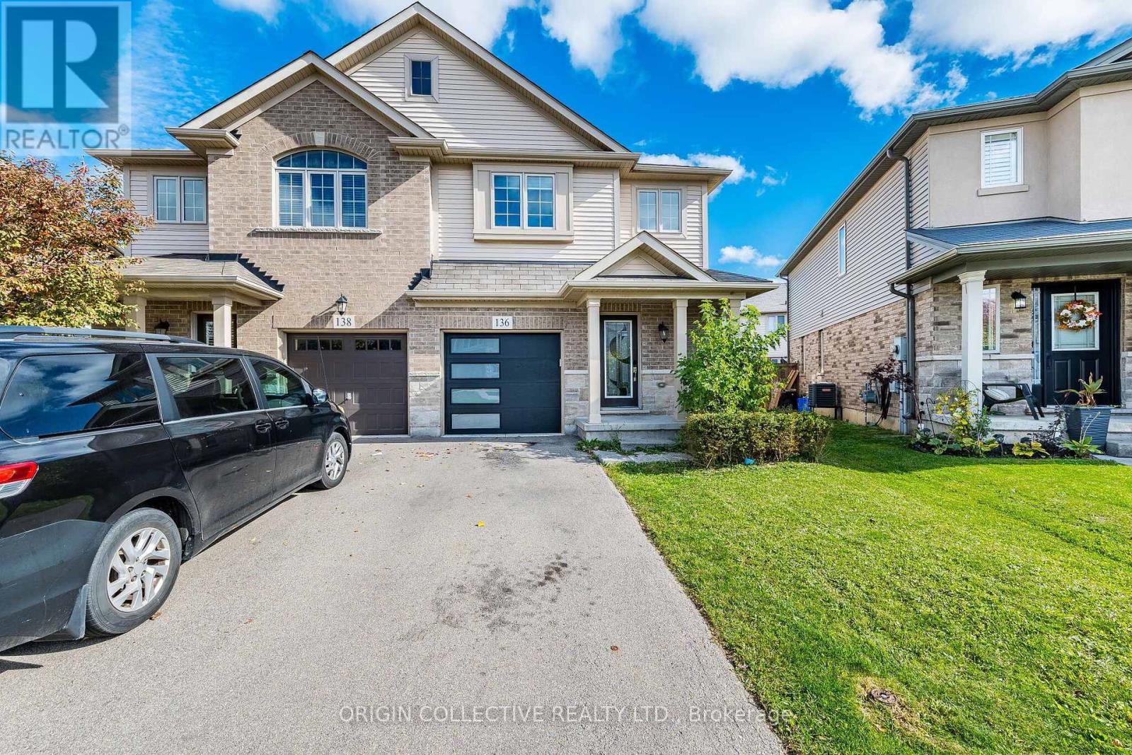 136 Westbank Trail East, Hamilton, ON photo 5