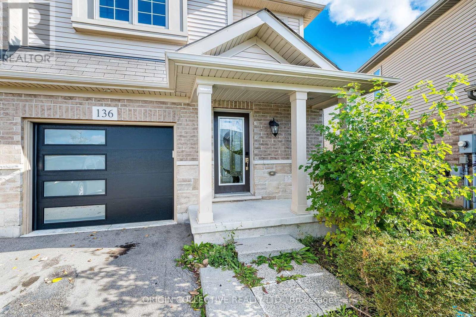 136 Westbank Trail East, Hamilton, ON photo 8