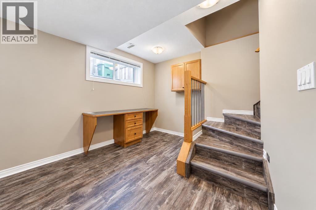 80 Irving Crescent, photo 29 of 45