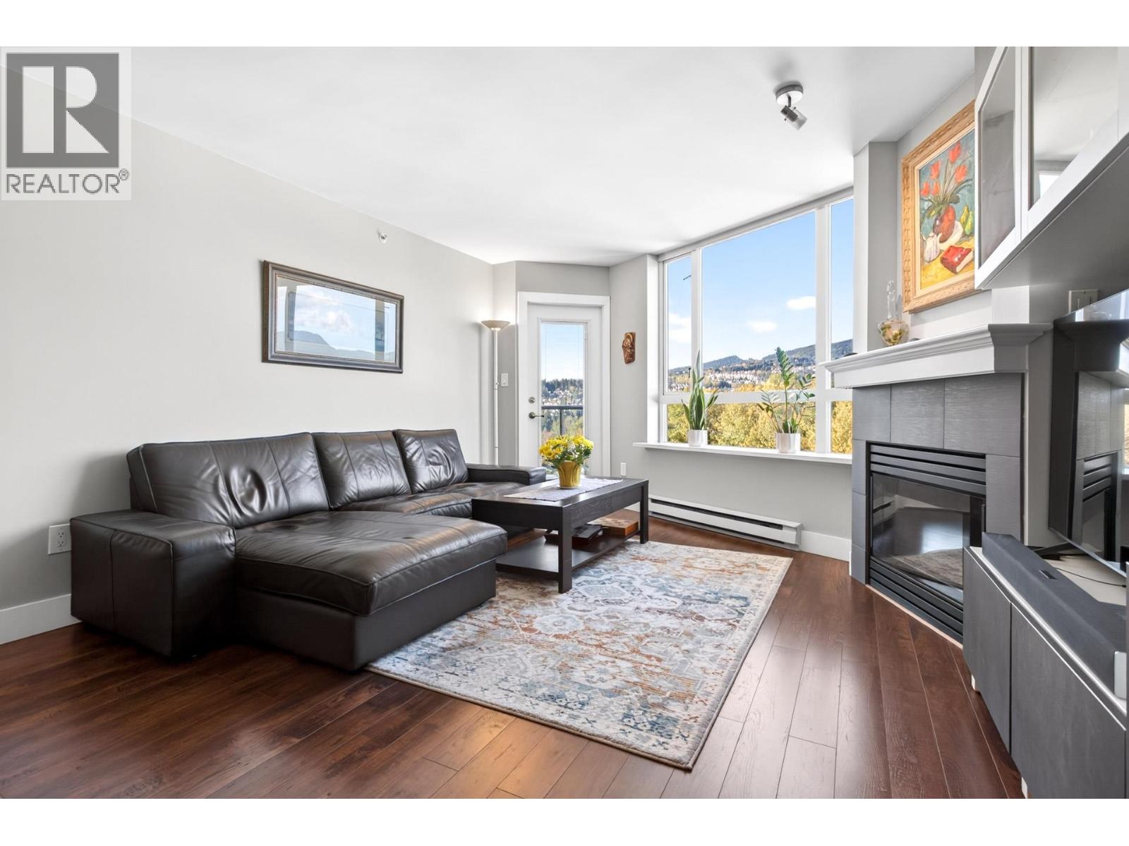 1199 EASTWOOD Unit 1401 photo 4