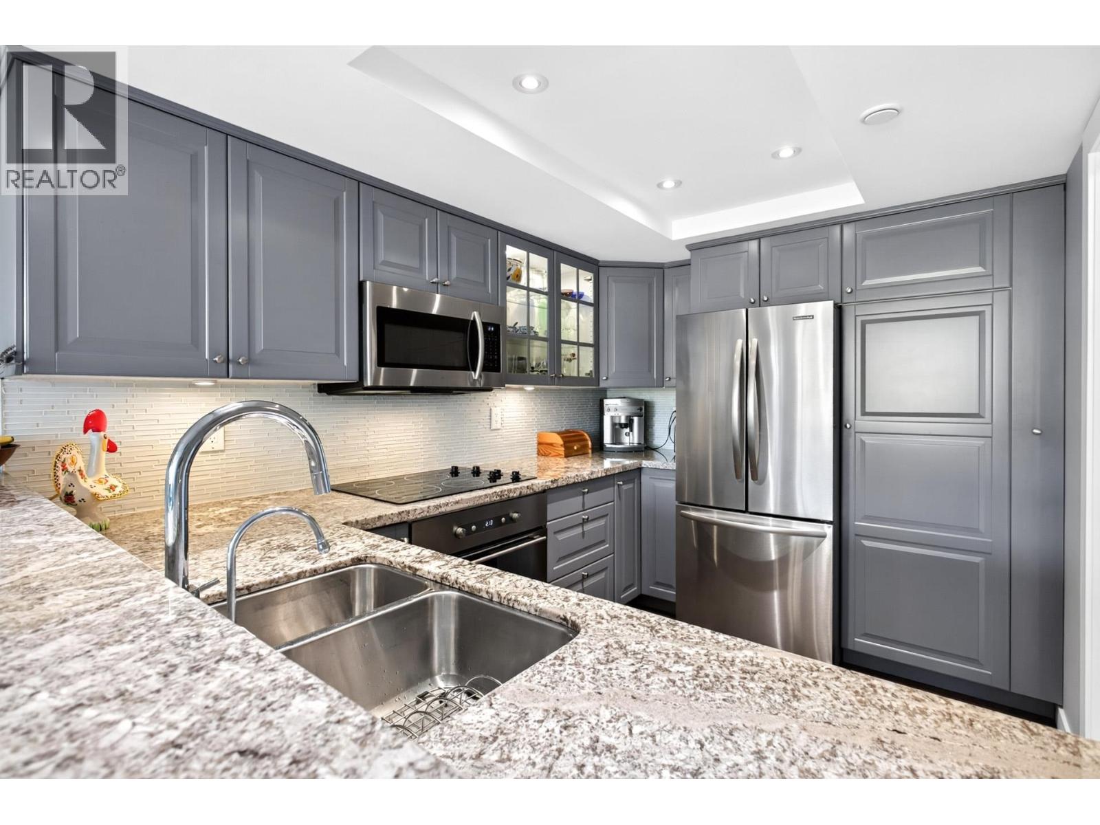 2 Bed, 2 Bath House for Sale in Coquitlam – 1401 1199 EASTWOOD STREET, Coquitlam – MLS# R3178295 - Image 19