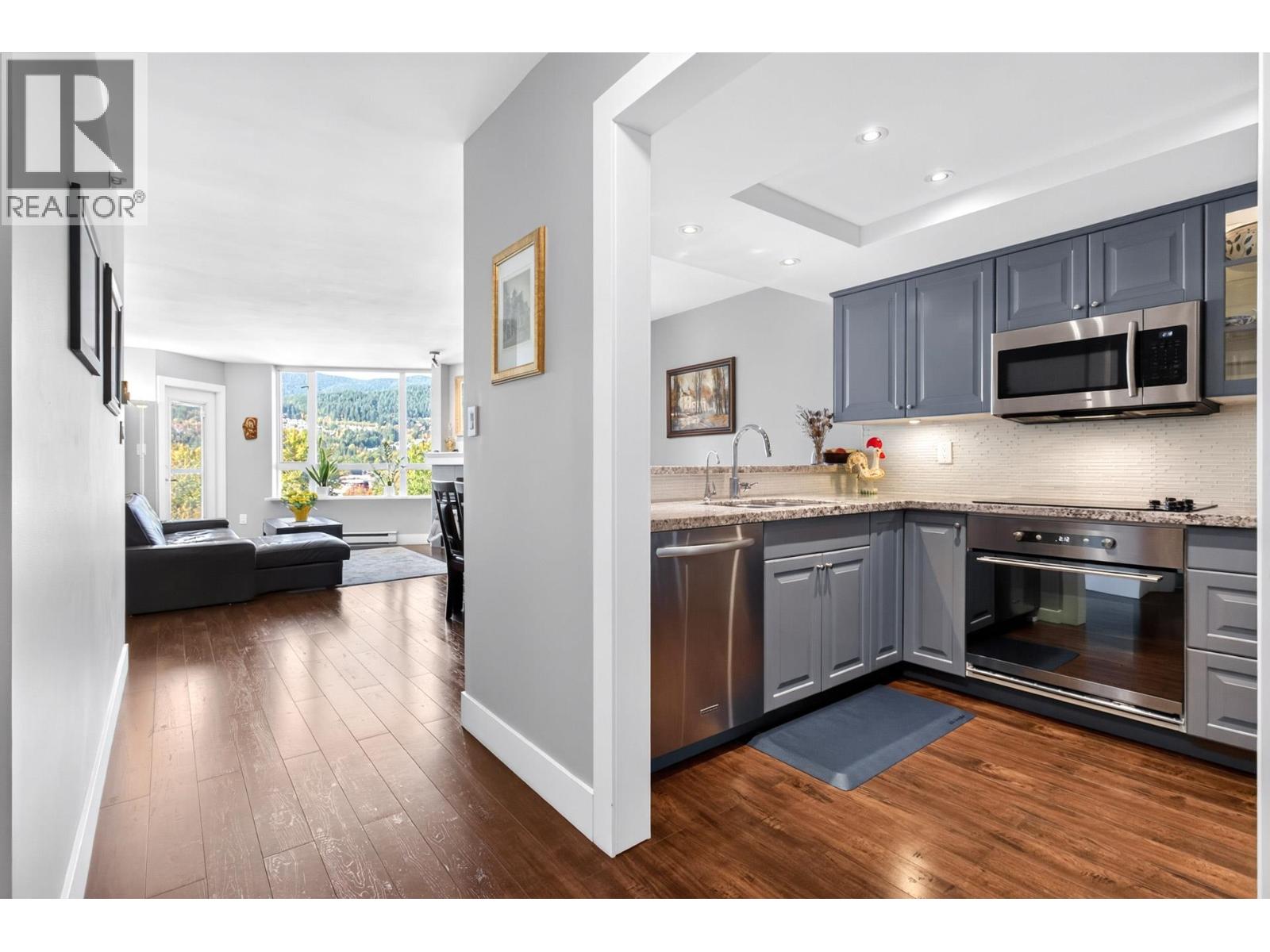 2 Bed, 2 Bath House for Sale in Coquitlam – 1401 1199 EASTWOOD STREET, Coquitlam – MLS# R3178295 - Image 16