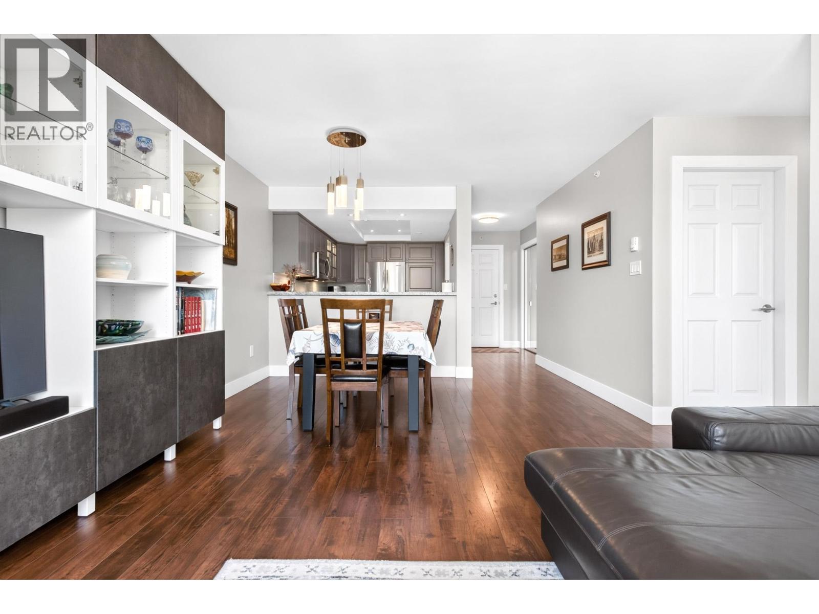 2 Bed, 2 Bath House for Sale in Coquitlam – 1401 1199 EASTWOOD STREET, Coquitlam – MLS# R3178295 - Image 13