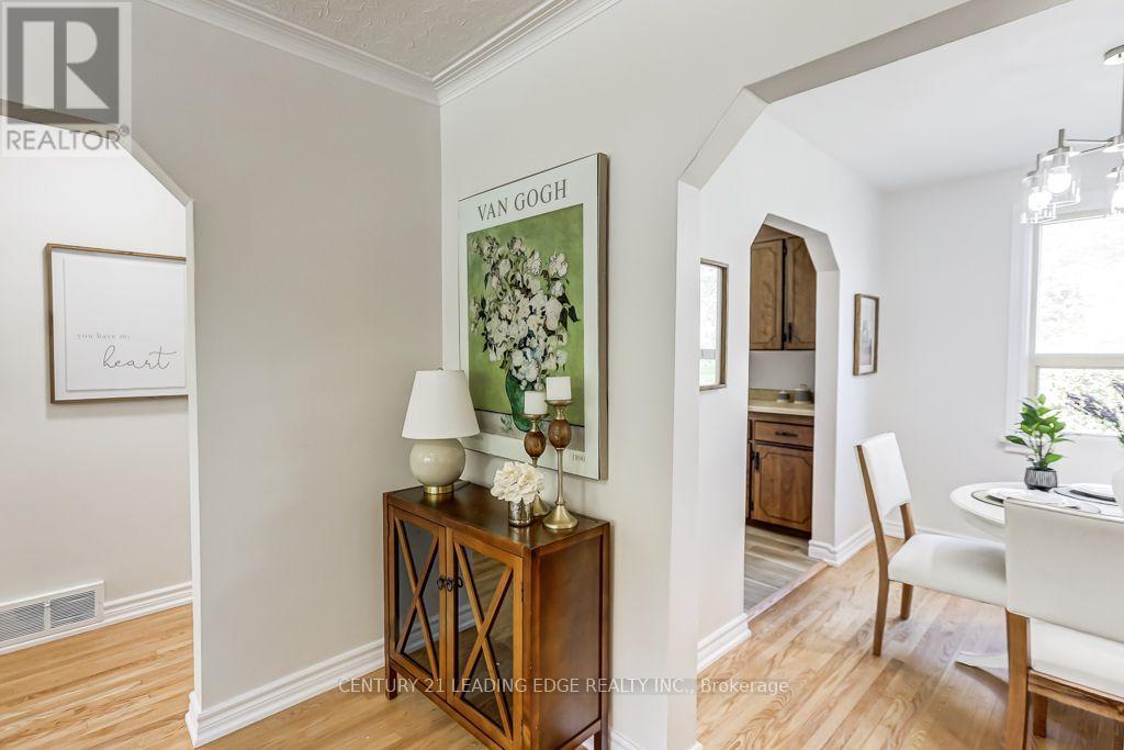 26 McGregor Road, Toronto, ON photo 11