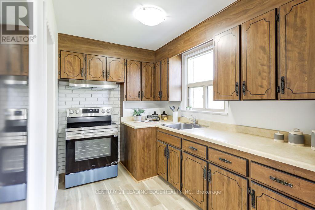 26 McGregor Road, Toronto, ON photo 13
