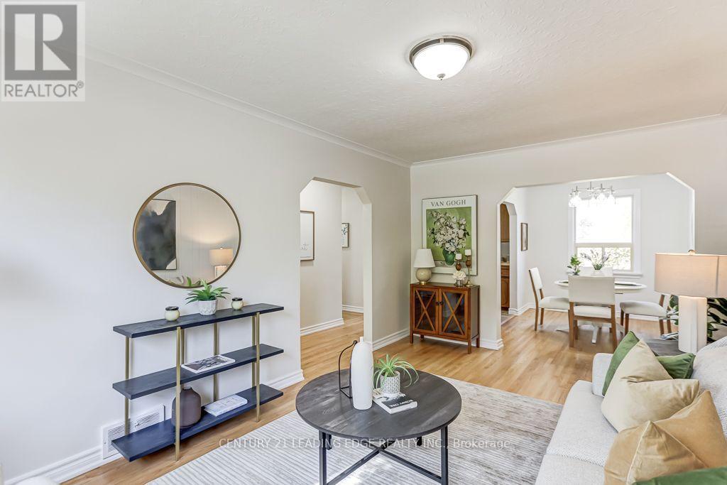 26 McGregor Road, Toronto, ON photo 7