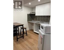12 Scribner Court, Brampton, ON L6Z2N1 Photo 6