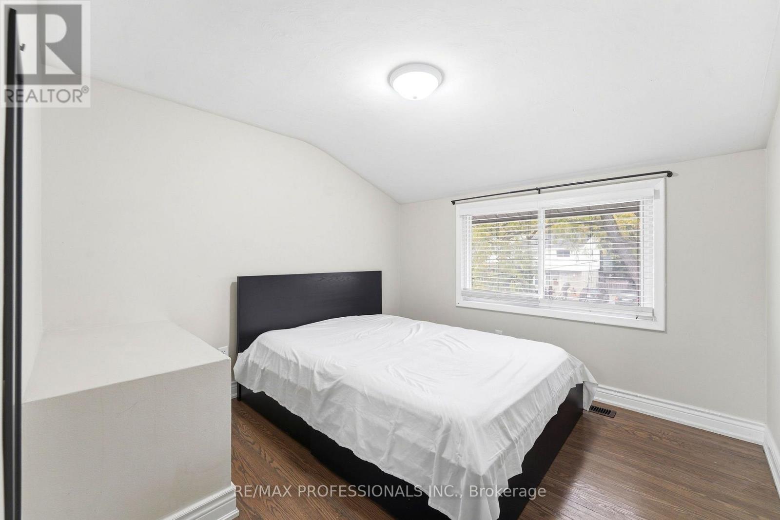 46 Lilacside Drive, Hamilton, ON photo 10