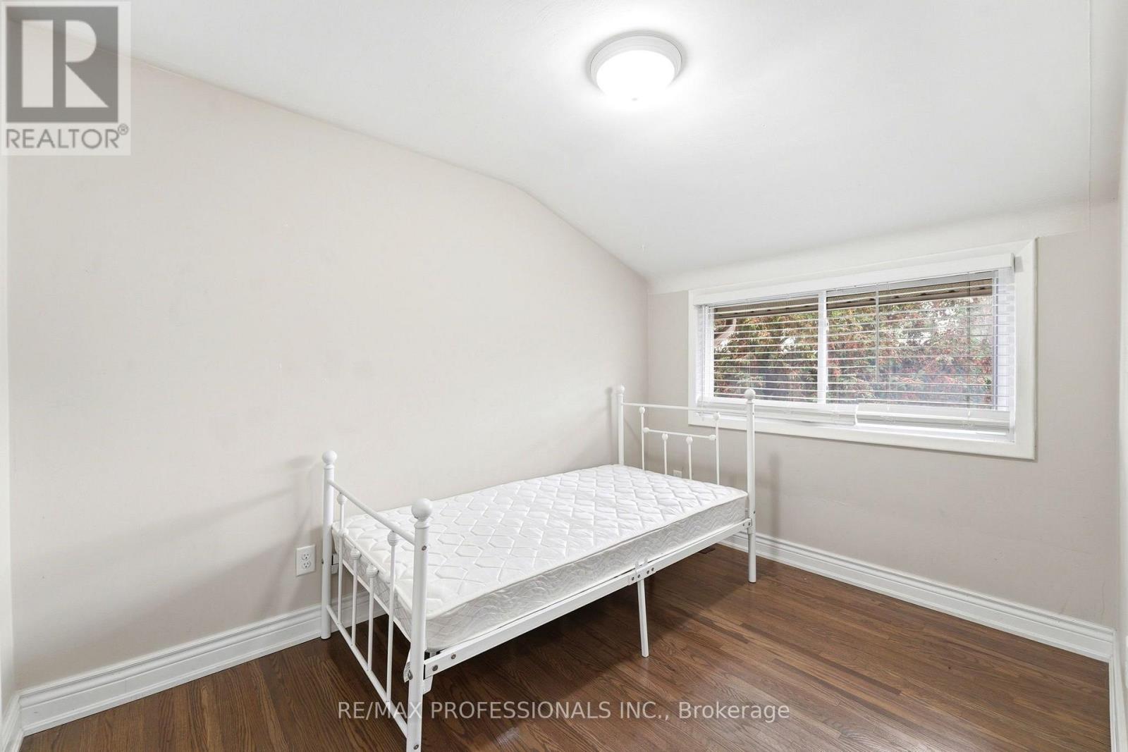 46 Lilacside Drive, Hamilton, ON photo 12